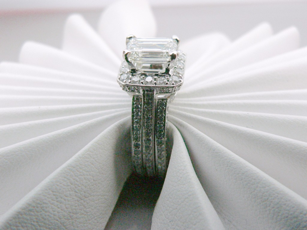 Sell Diamonds NYC - Selling Diamond Jewelry NY | 47stbuyers.com